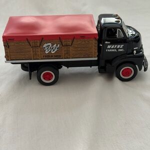 Wayne Farms Inc. Black and Red Model GMC Truck 1/34 scale.